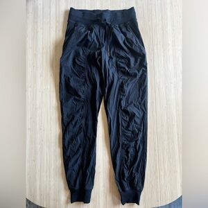 NWOT - Lululemon joggers Size 4